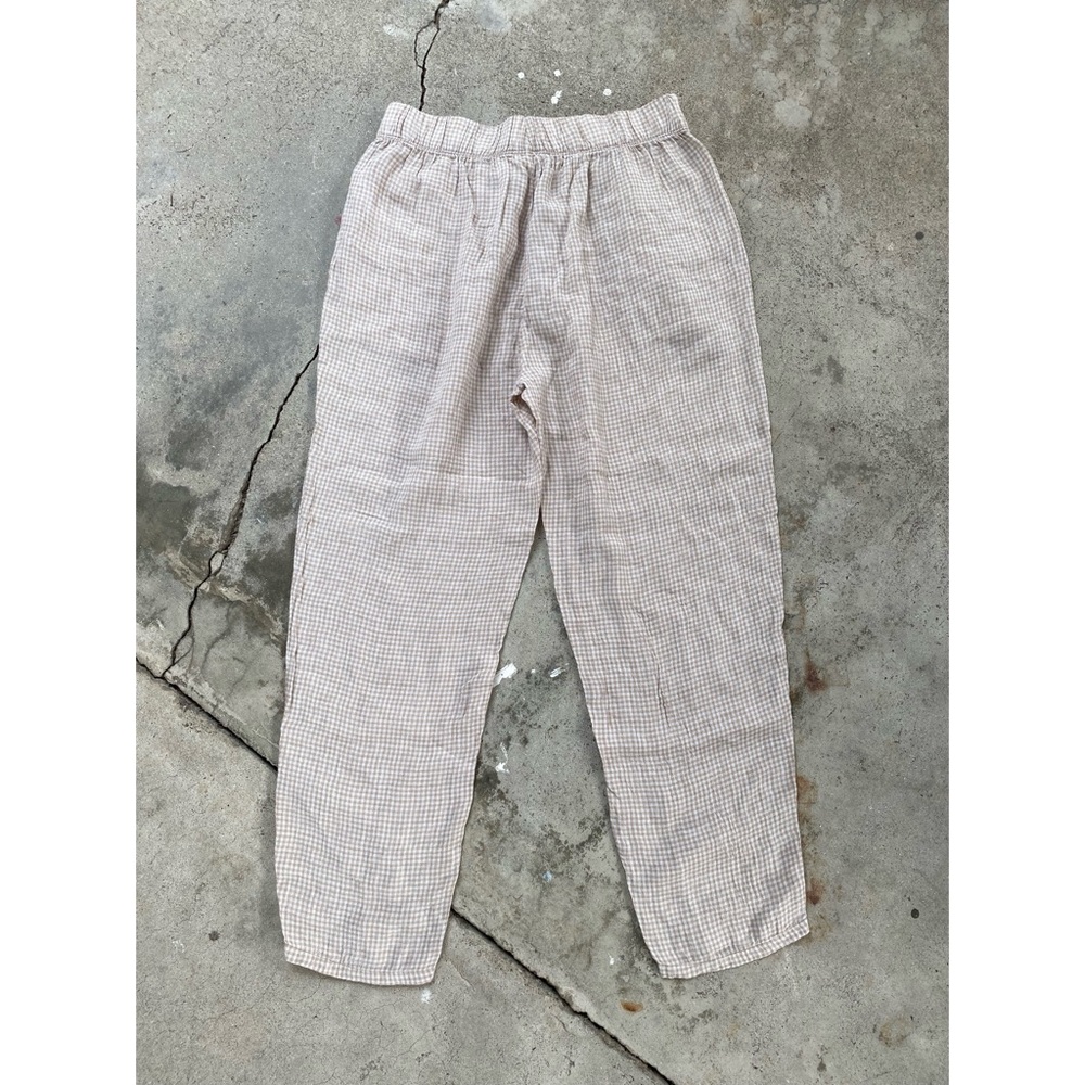 Eileen Fisher | Puckered Organic Linen Tapered Pant - Picture 5 of 13